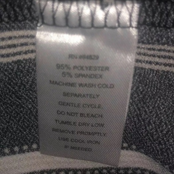 Harlow & Rose Black Beige White Striped Blouse Flare Bell Sleeves Ladies Small - Picture 10 of 10